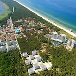 Apartamento Deluxe Suite, 150 Meters To Beach, Large Balcony, Parking, Lift, Porta Mare Lesne Tarasy Dziwnówek