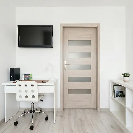 Deluxe Suite, 150 Meters To Beach, Large Balcony, Parking, Lift, Porta Mare Lesne Tarasy Appartement Dziwnówek